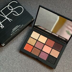 NARS Extreme Effects Eyeshadow Palette Limited Edition